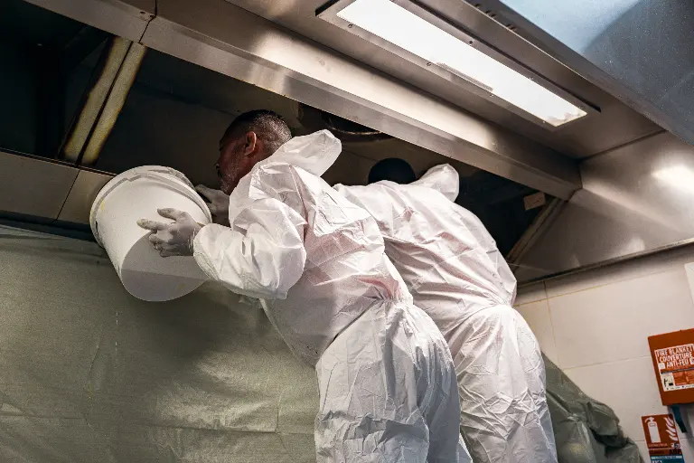 Service complet, de la hotte aux conduits